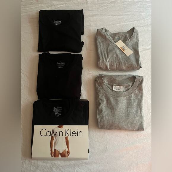 Calvin Klein Crew Necks 5 pc: 3 Black 2 Gray ALL Mens Size Small - Picture 1 of 6